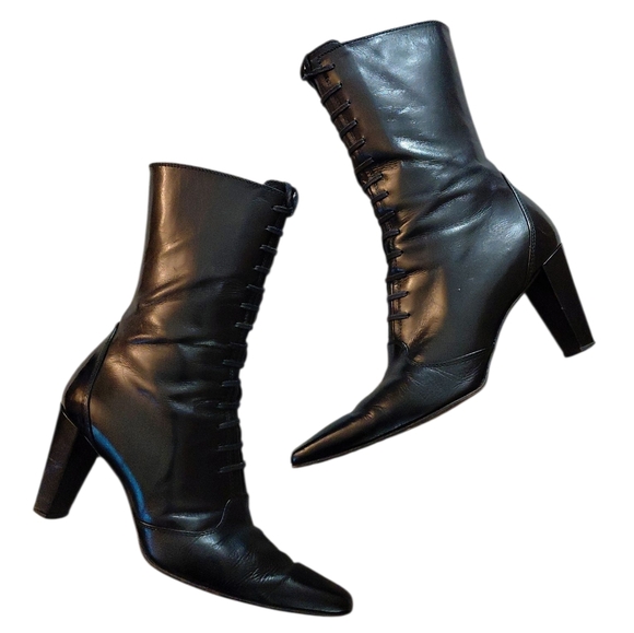 STUART WEITZMAN Black Leather Victorian Boots Pointed Toes Lace Up Boot 8AA - Picture 1 of 11